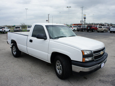 chevrolet silverado 1500 classic 2007 white gasoline 8 cylinders rear wheel drive automatic 76266