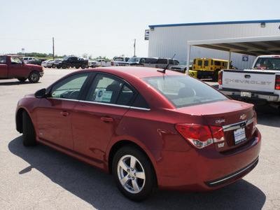 chevrolet cruze 2012 red sedan lt gasoline 4 cylinders front wheel drive 6 speed automatic 76266