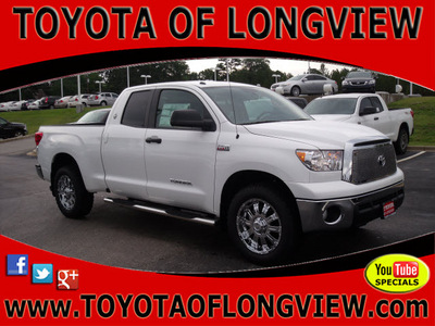 toyota tundra 2012 white grade flex fuel 8 cylinders 4 wheel drive automatic 75604