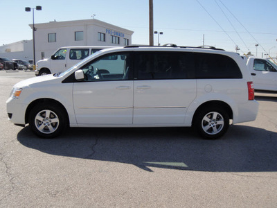 dodge grand caravan 2010 white van sxt gasoline 6 cylinders front wheel drive automatic 79936