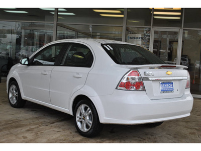 chevrolet aveo 2011 white sedan lt gasoline 4 cylinders front wheel drive automatic 78216