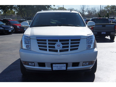 cadillac escalade 2011 white suv luxury flex fuel 8 cylinders all whee drive automatic 77074