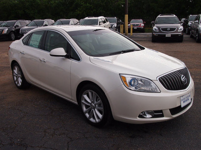 buick verano 2012 white sedan convenience group gasoline 4 cylinders front wheel drive automatic 77074