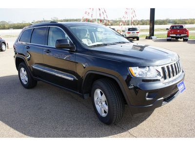 jeep grand cherokee 2011 black suv laredo gasoline 6 cylinders 2 wheel drive automatic 76645