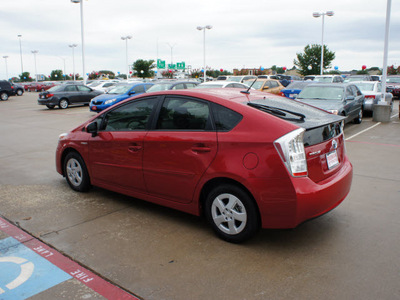 toyota prius 2011 red hatchback hybrid 4 cylinders front wheel drive automatic 76053