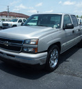 chevrolet silverado 1500 2006 silver ls2 gasoline 8 cylinders rear wheel drive automatic 76234