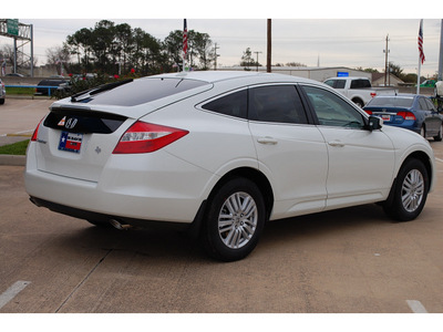 honda crosstour 2012 white ex l gasoline 4 cylinders front wheel drive automatic with overdrive 77034
