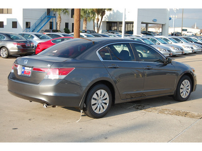 honda accord 2012 dk  gray sedan lx gasoline 4 cylinders front wheel drive automatic with overdrive 77034