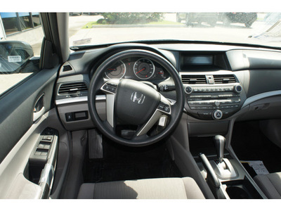 honda accord 2012 silver sedan lx gasoline 4 cylinders front wheel drive automatic 77034