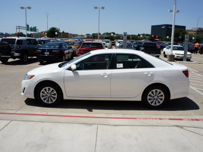 toyota camry 2012 white sedan l gasoline 4 cylinders front wheel drive 6 speed automatic 76053