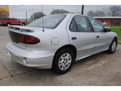 pontiac sunfire 2002 silver sedan se gasoline 4 cylinders front wheel drive automatic with overdrive 77531