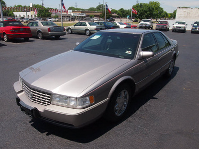 cadillac seville 1995 gray sedan sts gasoline v8 front wheel drive automatic 76103