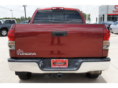 toyota tundra 2007 red sr5 gasoline 8 cylinders rear wheel drive automatic 78232