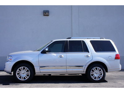 lincoln navigator 2012 silver suv flex fuel 8 cylinders 2 wheel drive automatic 79407