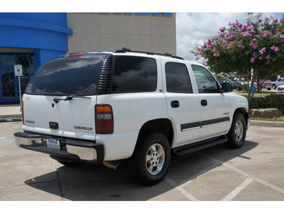 chevrolet tahoe 2002 white suv ls flex fuel 8 cylinders rear wheel drive automatic 77566