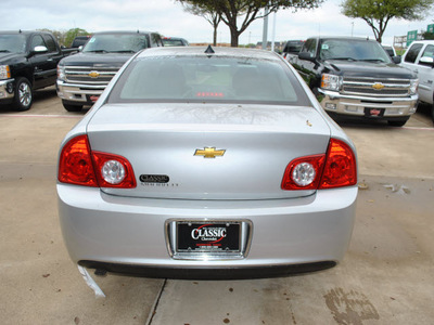 chevrolet malibu 2012 silver sedan lt gasoline 4 cylinders front wheel drive not specified 76051