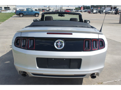 ford mustang 2013 silver gasoline 6 cylinders rear wheel drive automatic 77539