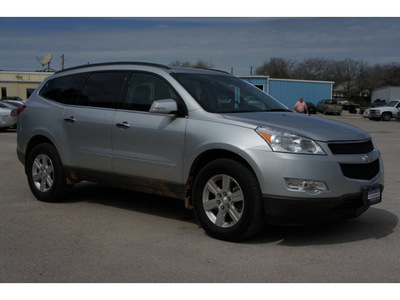 chevrolet traverse 2012 silver lt gasoline 6 cylinders front wheel drive automatic 78114