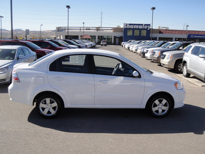 chevrolet aveo 2010 white sedan ls gasoline 4 cylinders front wheel drive automatic 79922