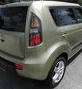 kia soul 2011 green hatchback soul! gasoline 4 cylinders front wheel drive automatic 32783