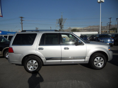 lincoln navigator 2011 silver suv flex fuel 8 cylinders 2 wheel drive automatic 79925