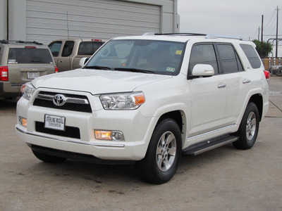 toyota 4runner 2010 white suv sr5 gasoline 6 cylinders 2 wheel drive automatic with overdrive 77074
