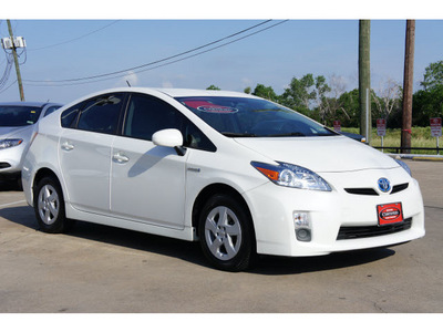 toyota prius 2010 white v hybrid 4 cylinders front wheel drive automatic 77074