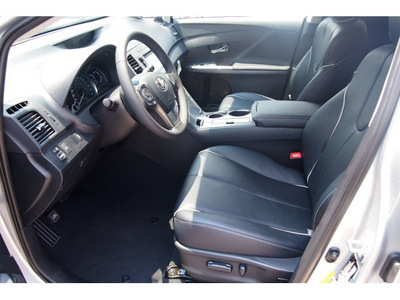toyota venza 2013 classic silver 6 cylinders automatic 77074
