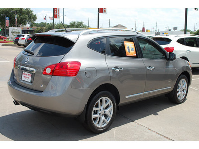 nissan rogue 2012 lt  gray sv gasoline 4 cylinders front wheel drive automatic with overdrive 77477