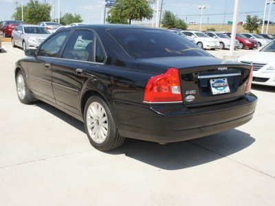 volvo s80 2004 black sedan gasoline 6 cylinders front wheel drive 4 speed automatic 75070