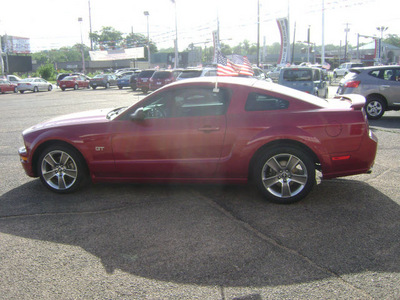 ford mustang 2008 dk  red coupe gt premium gasoline 8 cylinders rear wheel drive 5 speed manual 75901