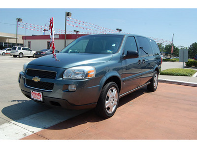 chevrolet uplander 2007 dk  gray van ls gasoline 6 cylinders front wheel drive automatic with overdrive 77706