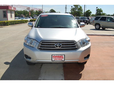 toyota highlander 2010 silver suv gasoline 6 cylinders front wheel drive automatic with overdrive 77706