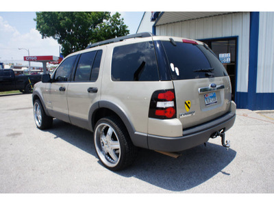 ford explorer 2006 gold suv xlt 6 cylinders automatic 76541