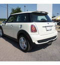 mini cooper 2007 off white hatchback s gasoline 4 cylinders front wheel drive automatic 78006