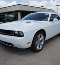 dodge challenger 2011 white coupe r t plus gasoline 8 cylinders rear wheel drive automatic 76011