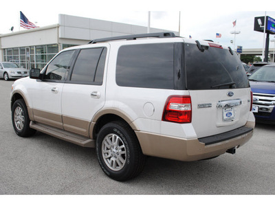 ford expedition 2012 white suv xlt flex fuel 8 cylinders 2 wheel drive automatic with overdrive 77074