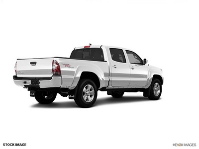 toyota tacoma 2012 white gasoline 6 cylinders 4 wheel drive not specified 75067