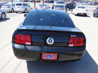 ford mustang 2008 black coupe gasoline 6 cylinders rear wheel drive standard 79936