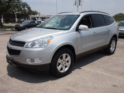 chevrolet traverse 2011 silver lt gasoline 6 cylinders front wheel drive automatic 78016