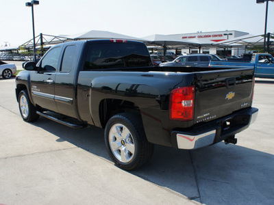 chevrolet silverado 1500 2009 black pickup truck lt flex fuel 8 cylinders 2 wheel drive automatic 76087