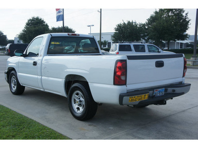 chevrolet silverado 1500 2004 white pickup truck ls gasoline 8 cylinders rear wheel drive automatic 77090