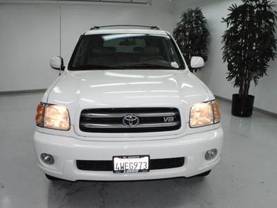 toyota sequoia 2002 white suv limited gasoline 8 cylinders rear wheel drive automatic 91731