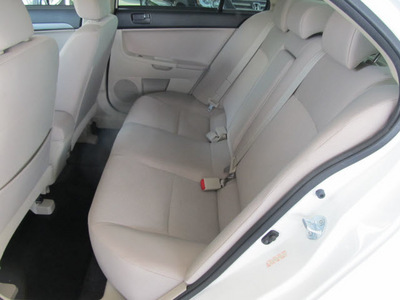 mitsubishi lancer 2008 white sedan es gasoline 4 cylinders front wheel drive 5 speed manual 77477