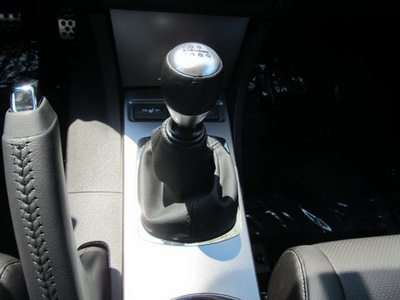 acura ilx 2013 silver sedan 2 4l w premium gasoline 4 cylinders front wheel drive 6 speed manual 77074