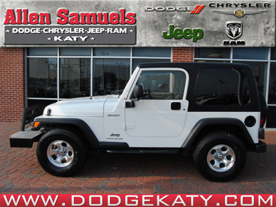 jeep wrangler 2004 white suv sport gasoline 6 cylinders 4 wheel drive 5 speed manual 77450