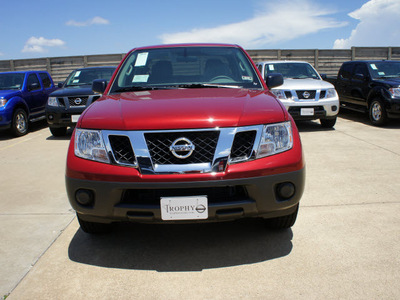 nissan frontier 2012 dk  red s gasoline 6 cylinders 2 wheel drive 5 speed automatic 75150