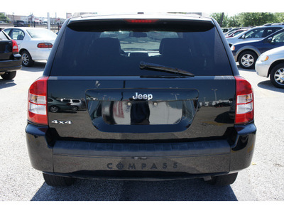 jeep compass 2007 black suv sport gasoline 4 cylinders 4 wheel drive automatic 77087