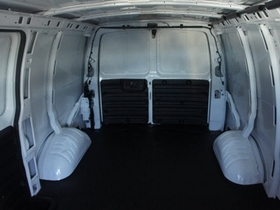 gmc savana cargo 2012 white van 2500 flex fuel 8 cylinders rear wheel drive 6 speed automatic 75234