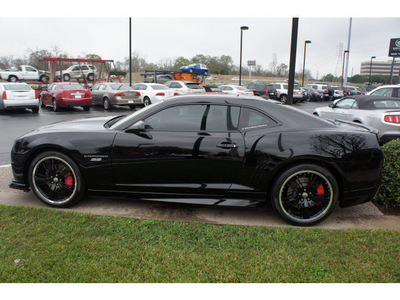 chevrolet camaro 2010 black coupe ss gasoline 8 cylinders rear wheel drive 6 speed manual 77074